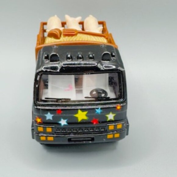 Lot of 2 Die-Cast Farm Trucks w/ Animals + Plastic Farmhouse Toy - Picture 13 of 16